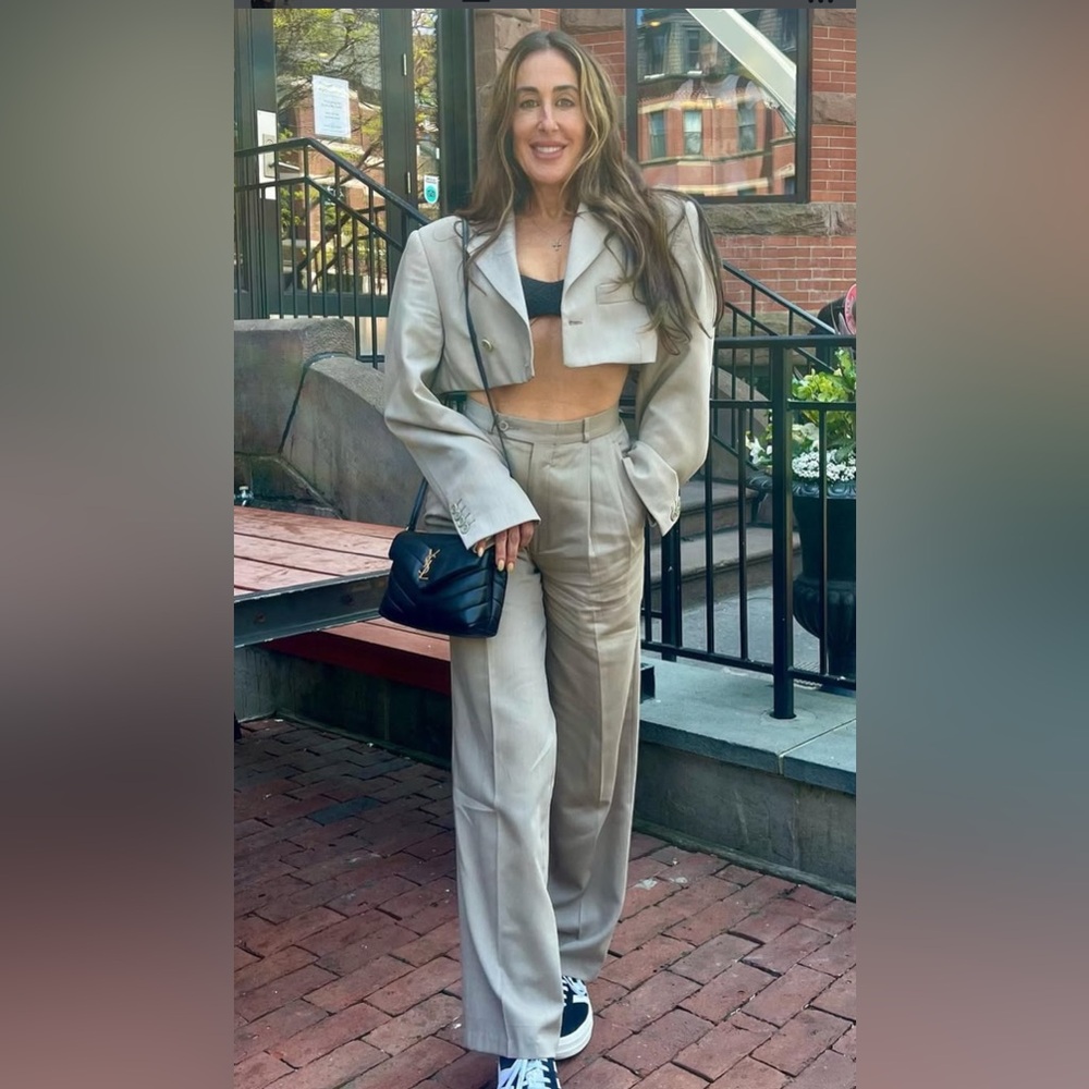 Havre Studio 3 piece neutral suit: mini skirt trousers and cropped jacket incld
